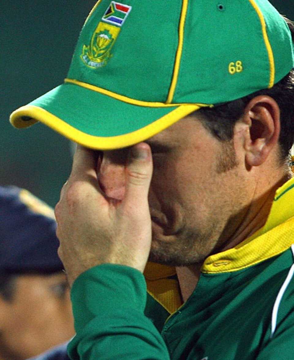 It's over: Graeme Smith reflects on another semi-final defeat, South Africa v West Indies, 2nd semi-final, Champions Trophy, Jaipur, November 2, 2006