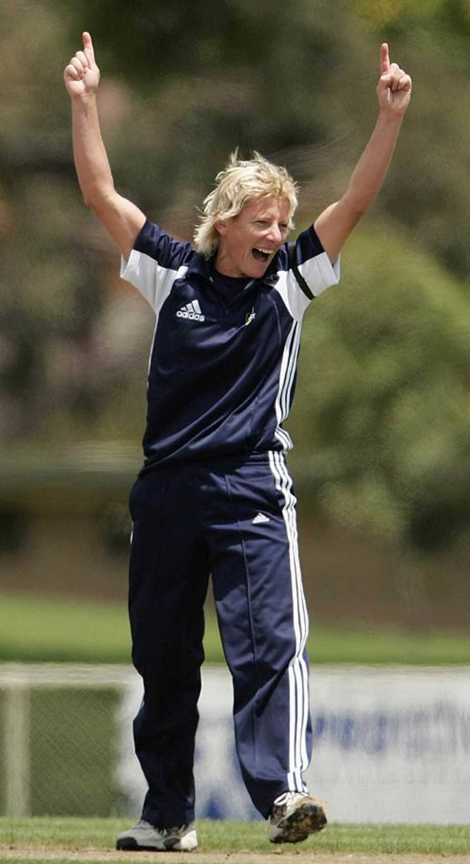 Cathryn Fitzpatrick celebrates her hat-trick, Victoria v New South Wales, WNCL 2nd final, Melbourne, January 27, 2007