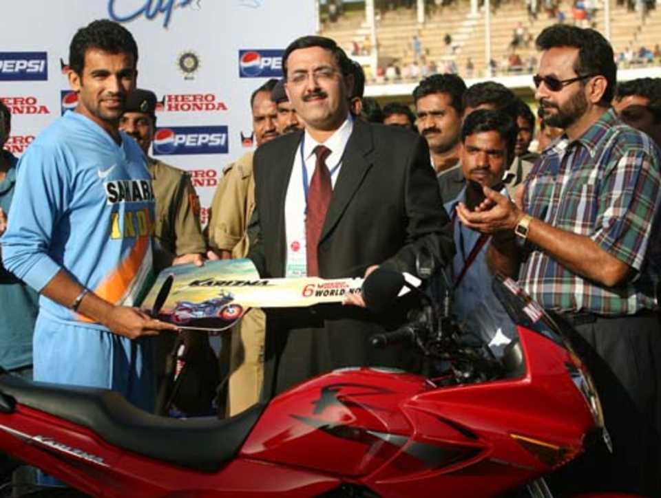 Zaheer Khan with his Man of the Match trophy, India v Sri Lanka, Margao, February, 14, 2007