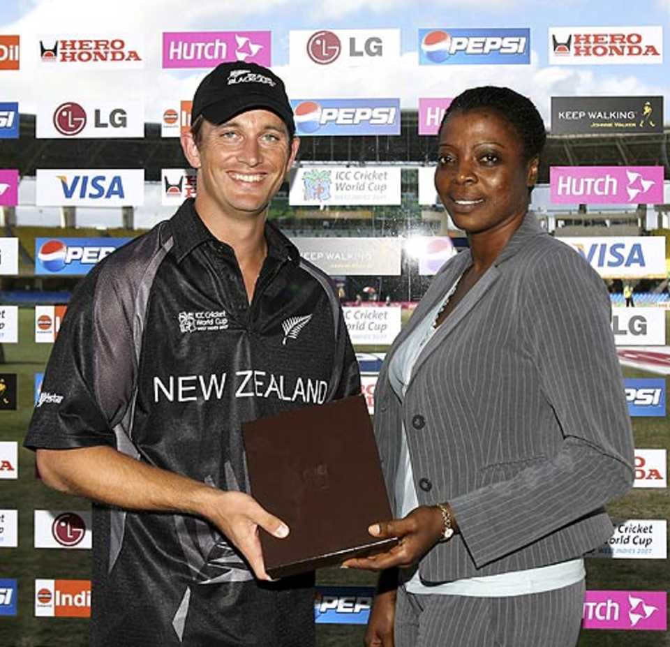 Shane Bond was the Man of the Match for his spell of 2 for 15 in ten overs, Bangladesh v New Zealand, Super Eights, Antigua, April 2, 2007