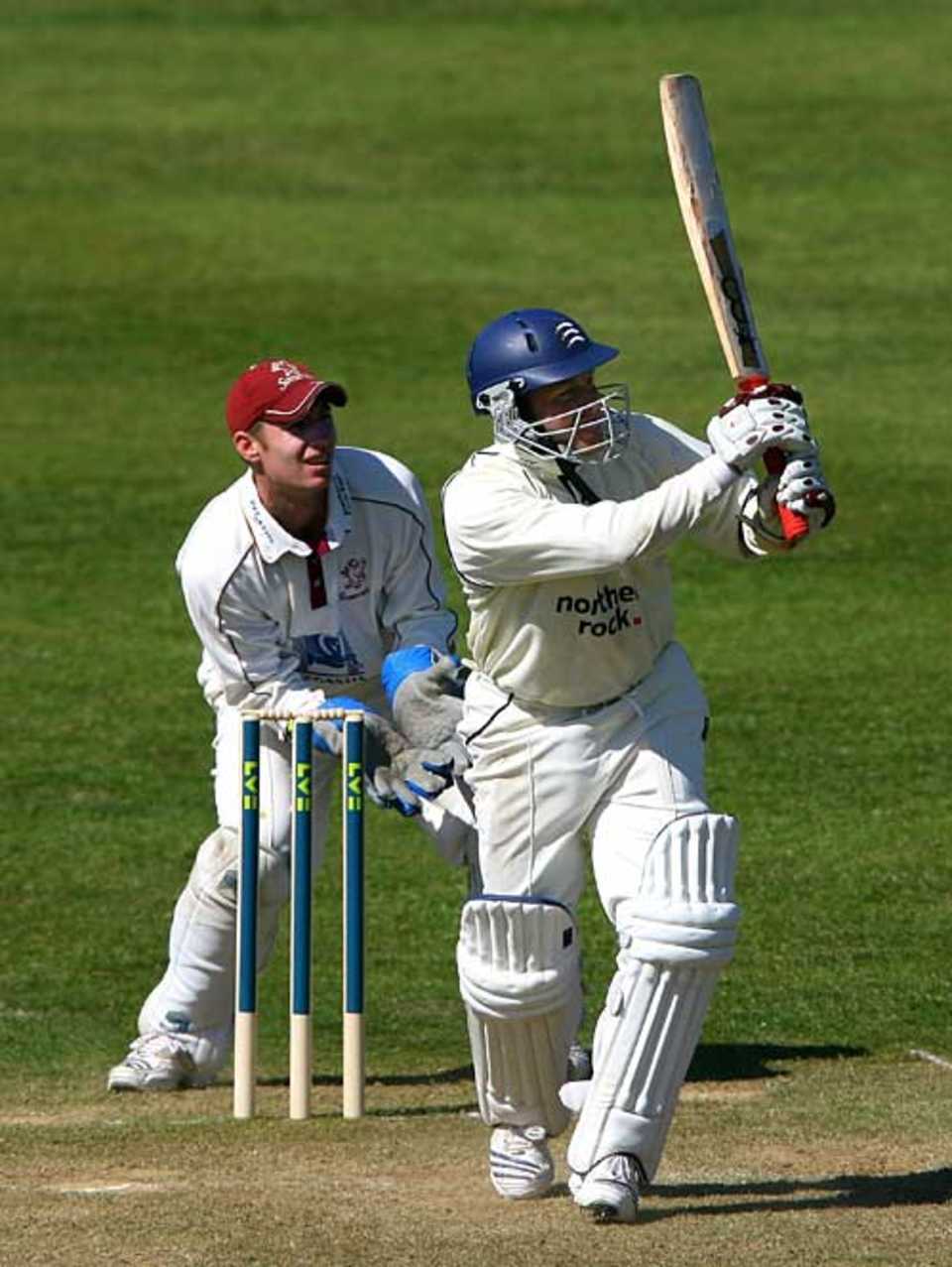 David Nash goes over the leg side, Somerset v Middlesex, County Championship, Division Two, Taunton, April 19, 2007