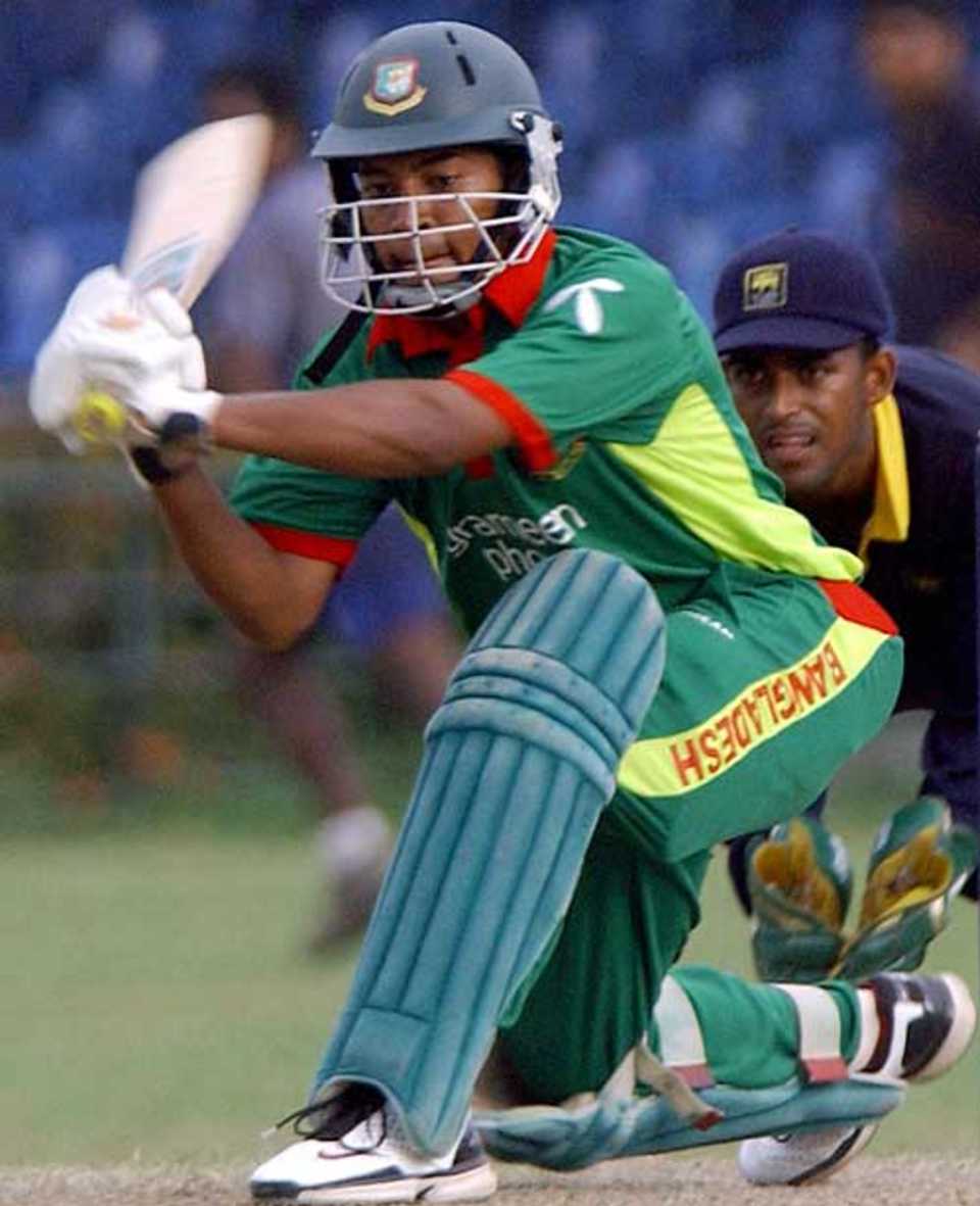 Mushfiqur Rahim brings out the sweep during his 25 in the warm-up match, Sri Lankan XI v Bangladeshis, Tour match, Colombo, July 18, 2007