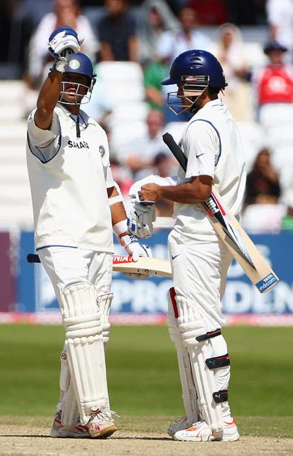 Rahul Dravid and Sourav Ganguly took India through to the target