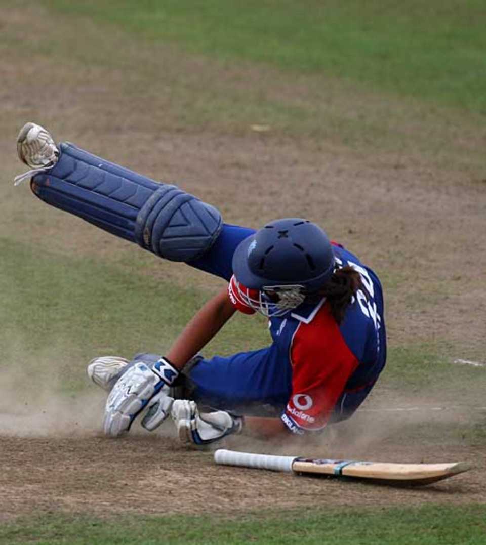 Cricket Photos - ENG-W vs NZ-W, 1st ODI Pictures
