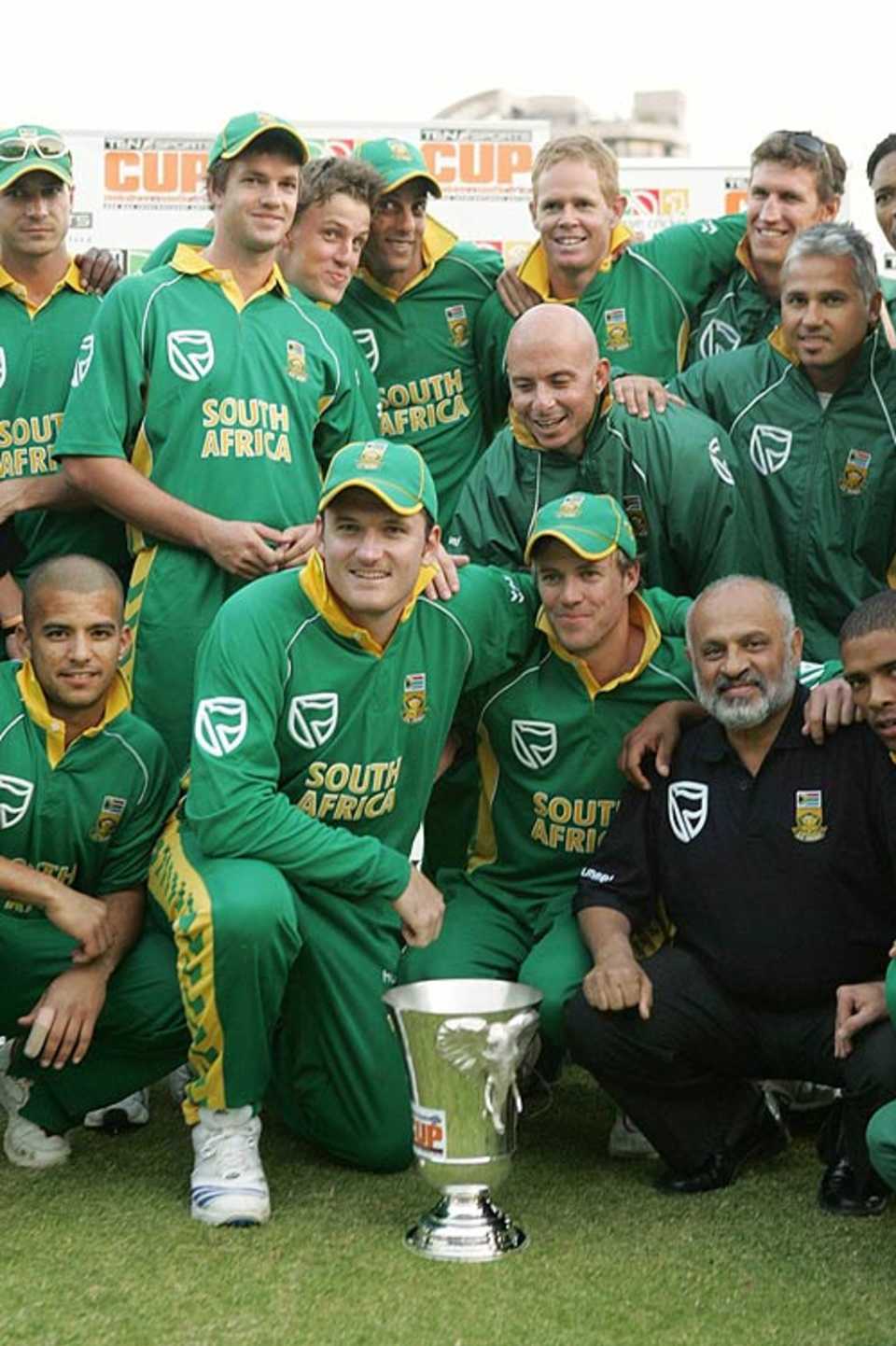 South Africa receive the trophy after winning the series 3-0