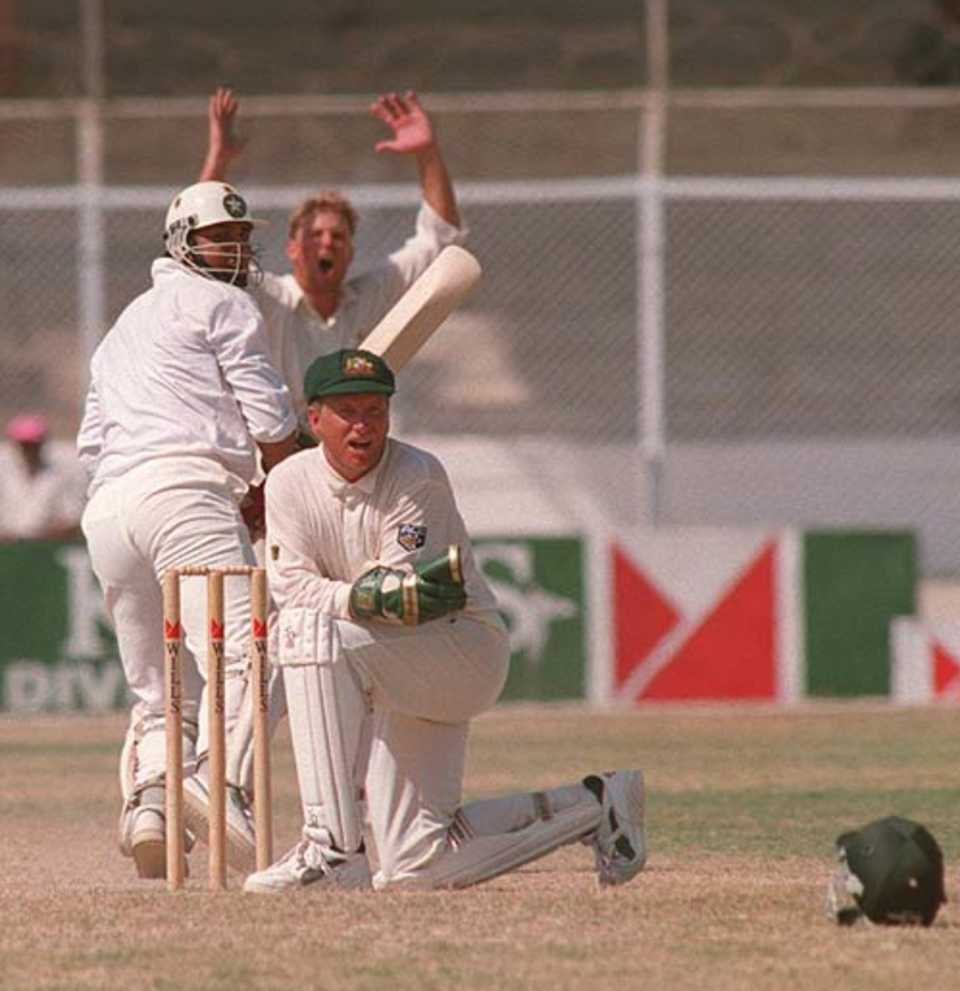Inzamam-ul-Haq and Pakistan get a lucky escape as Ian Healy misses a crucial stumping 