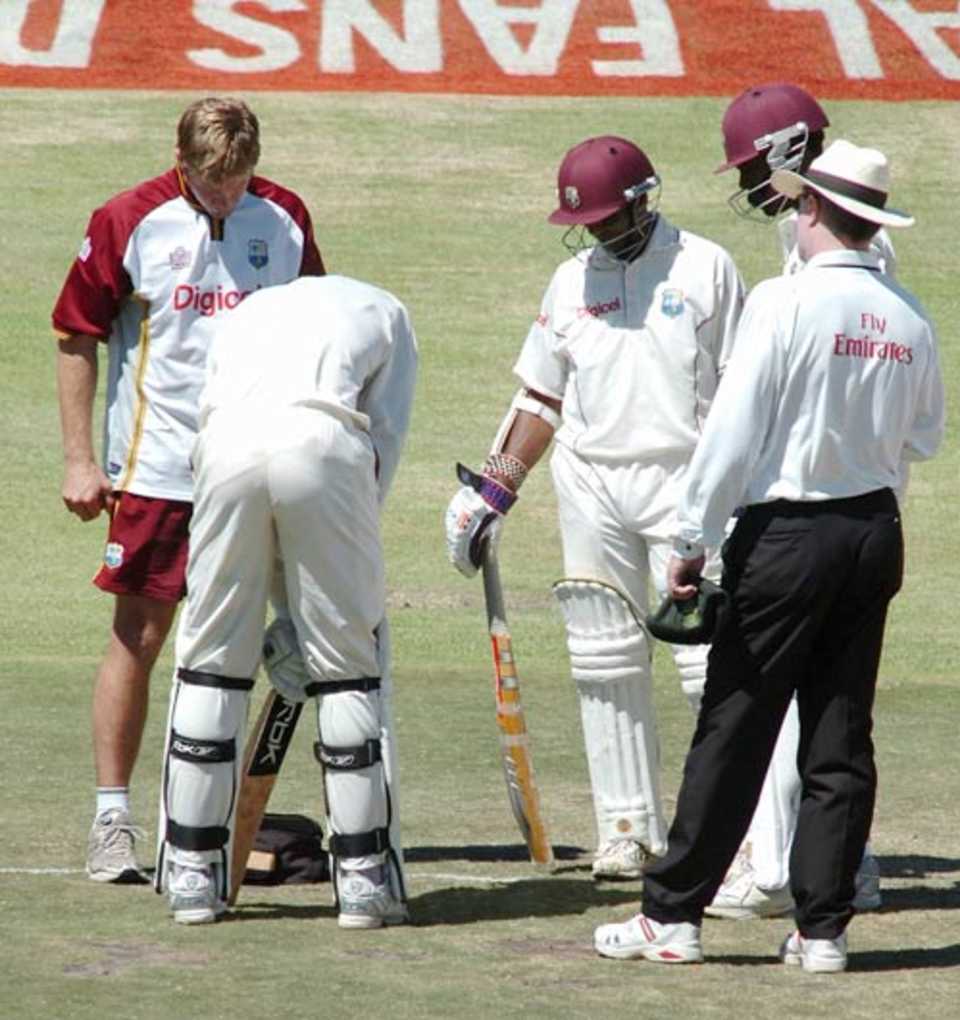 Chris Gayle feels the pain after having his thumb broken, South Africa v West Indies, 2nd Test, Cape Town, January 5, 2008