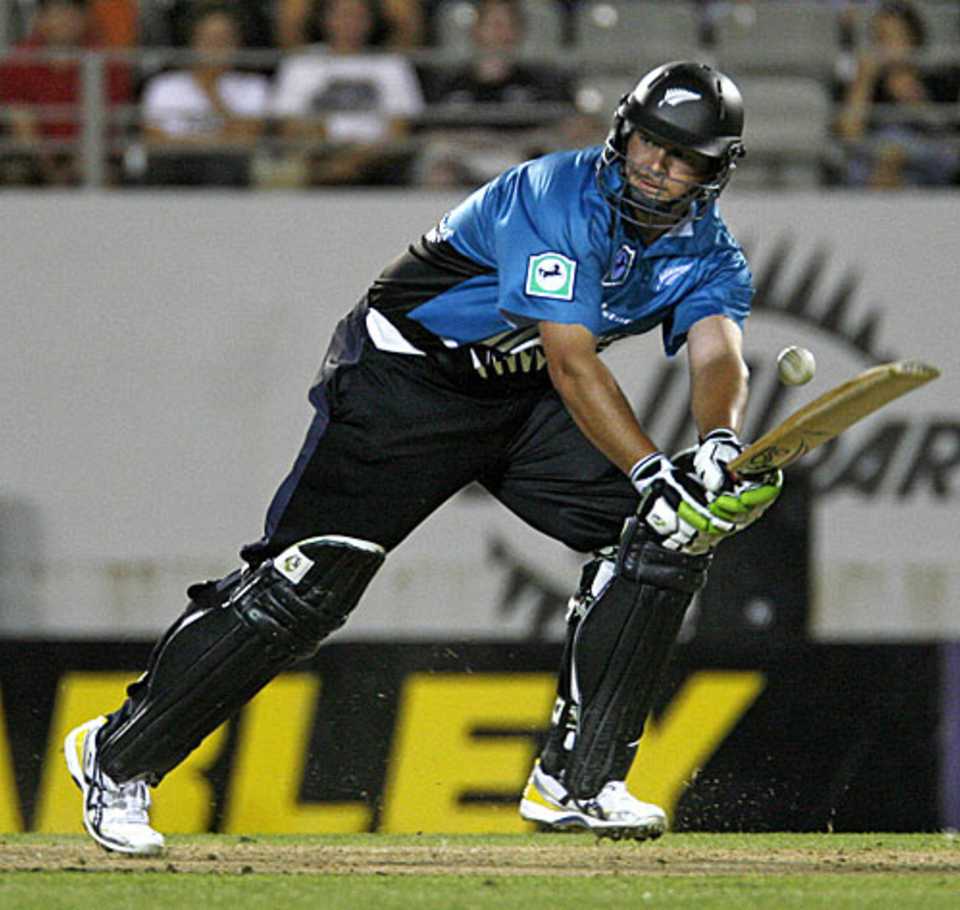 Jesse Ryder works one to leg during his 22, New Zealand v England, 1st Twenty20, Auckland, February 5, 2008