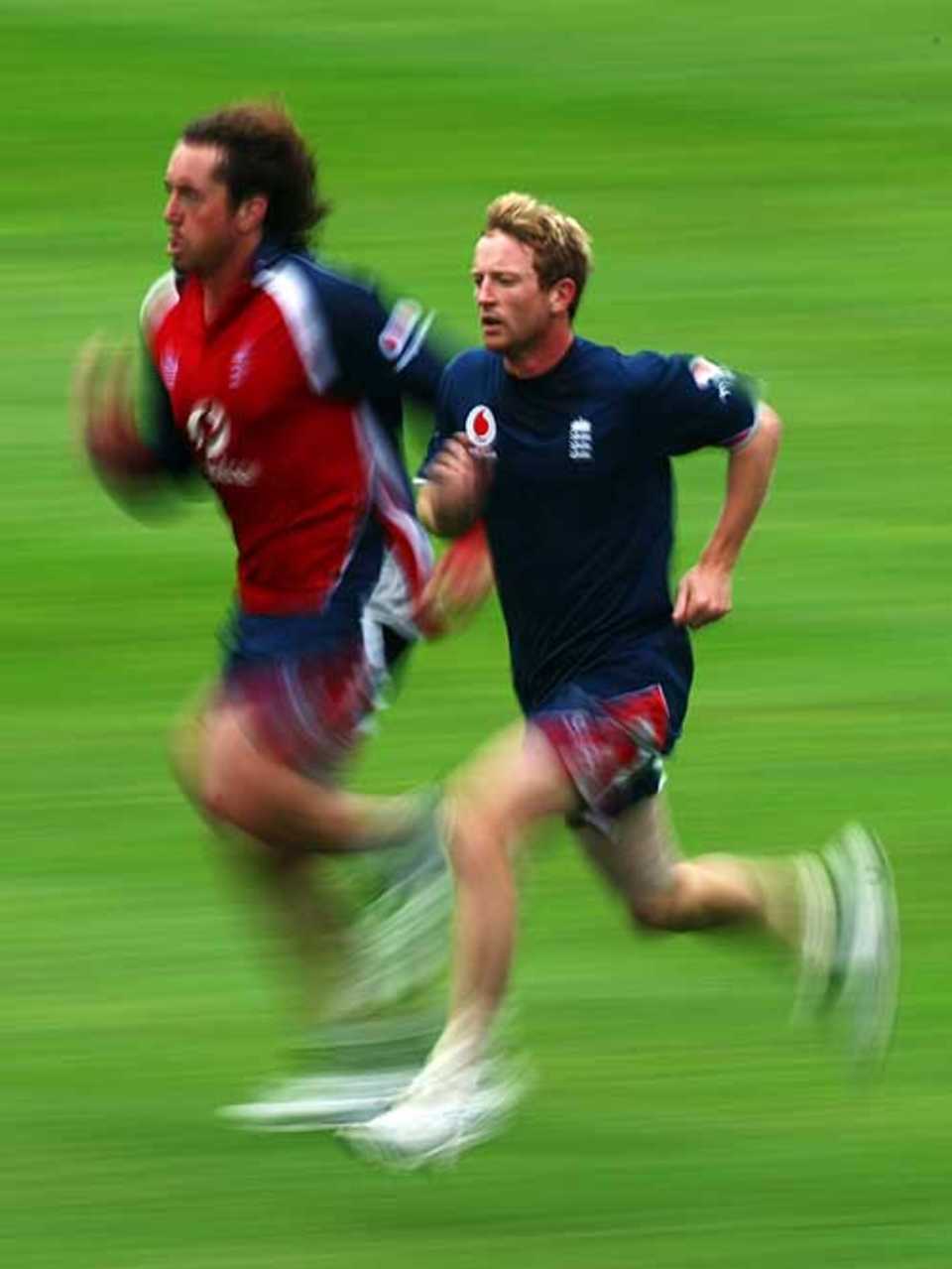 Ryan Sidebottom and Paul Collingwood test out their hamstring injuries, New Zealand Select XI v England XI, Dunedin, March 1, 2008