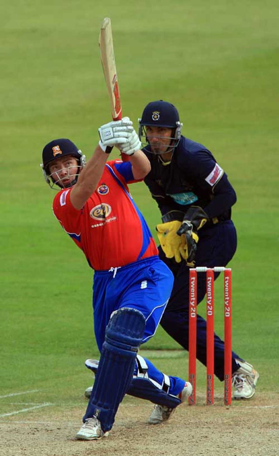 Graham Napier hits out, but only made 18 against Hampshire, Essex v Hampshire, Twenty20 Cup, Chelmsford, June 27, 2008