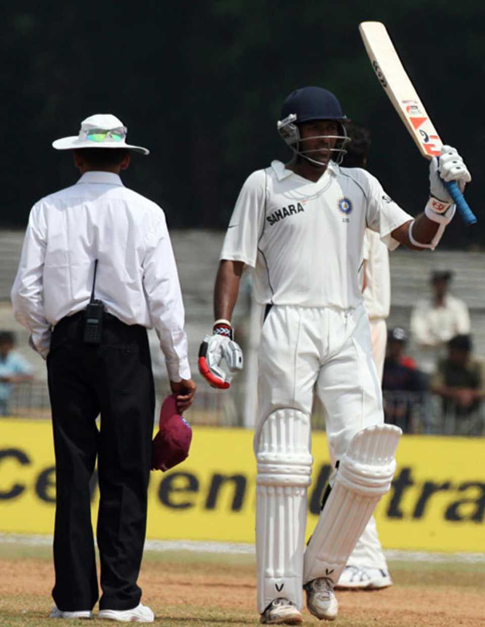 Wasim Jaffer acknowledges the crowd on reaching his fifty
