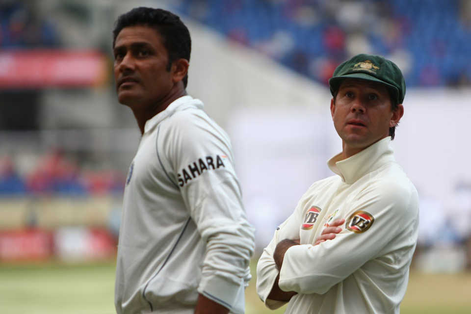Anil Kumble and Ricky Ponting at the presentation ceremony, India v Australia, 1st Test, Bangalore, 5th day, October 13, 2008