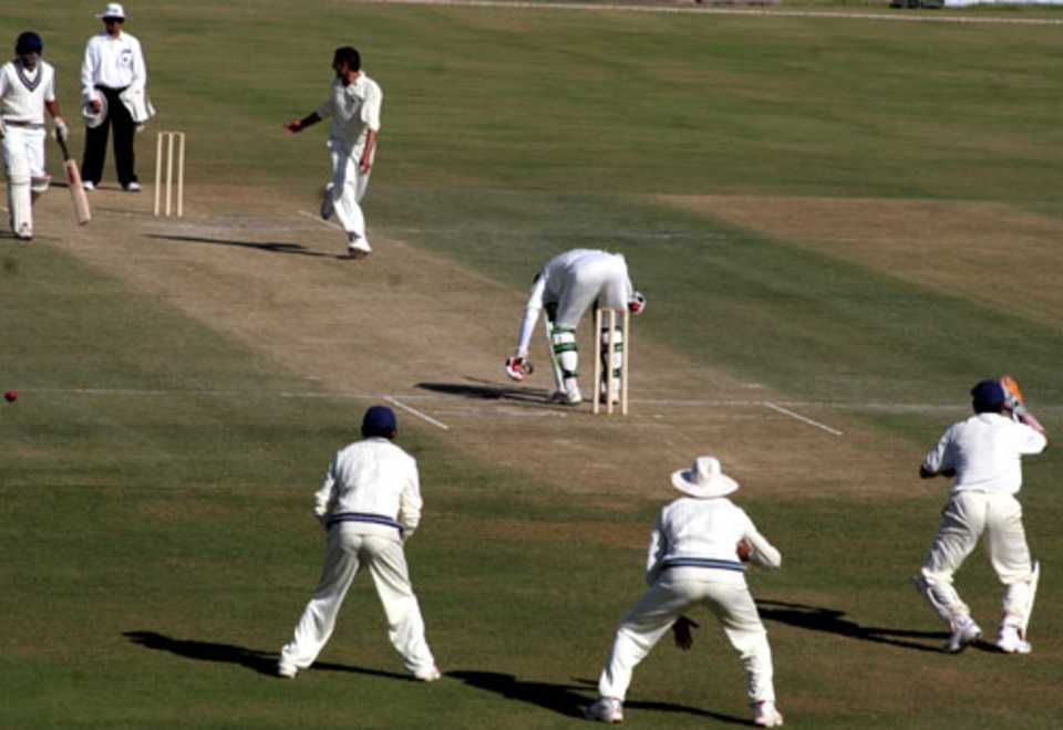 Himachal Pradesh won by an innings and 56 runs, Ranji Trophy Plate League, 2nd round, 3rd day, Dharamsala, November 12, 2008