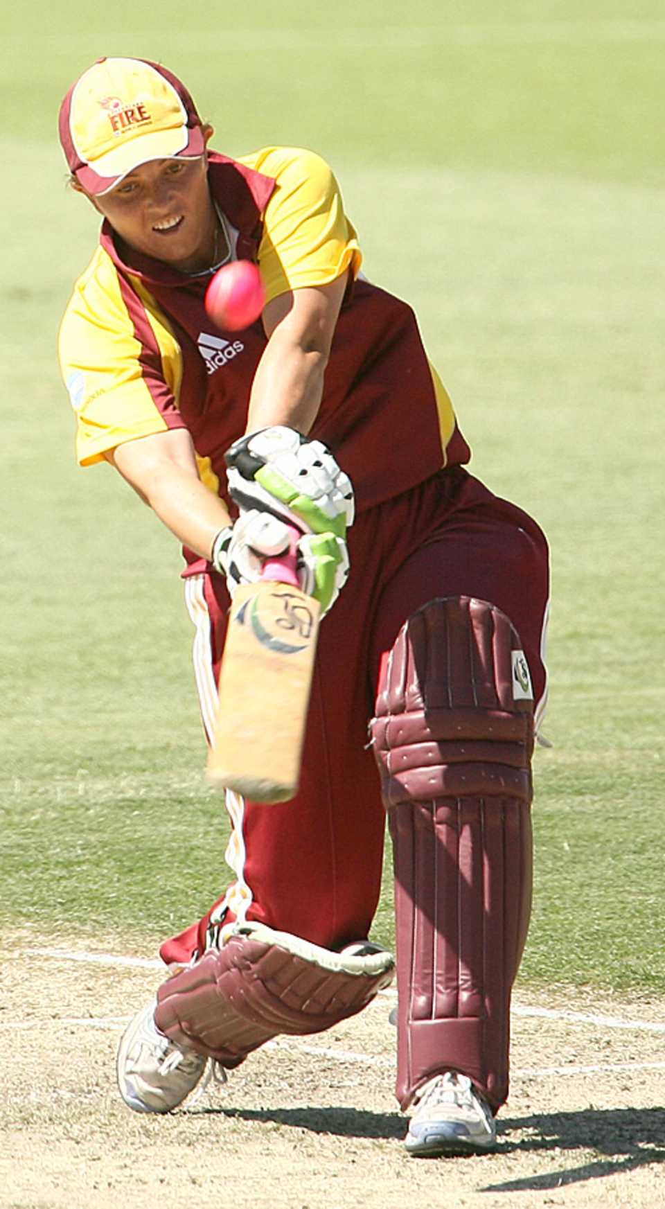 Jude Coleman hits over the top, Western Australia Women v Queensland Women, Perth, January 15, 2009