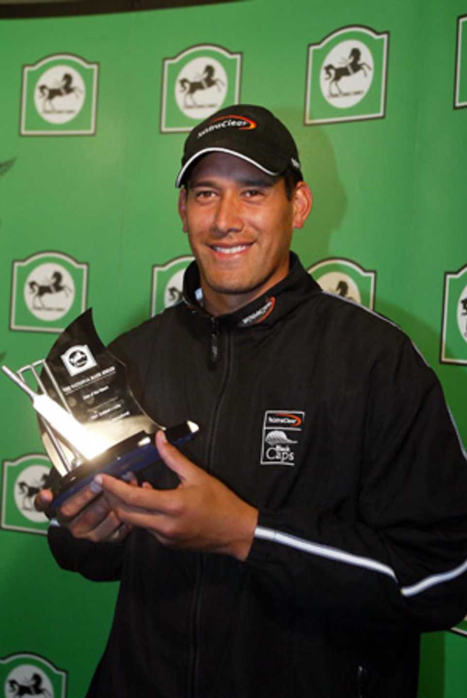 New Zealand player Daryl Tuffey with his man of the match award after taking 2-11 from 10 overs. 3rd ODI: New Zealand v India at Jade Stadium, Christchurch, 1 January 2003.