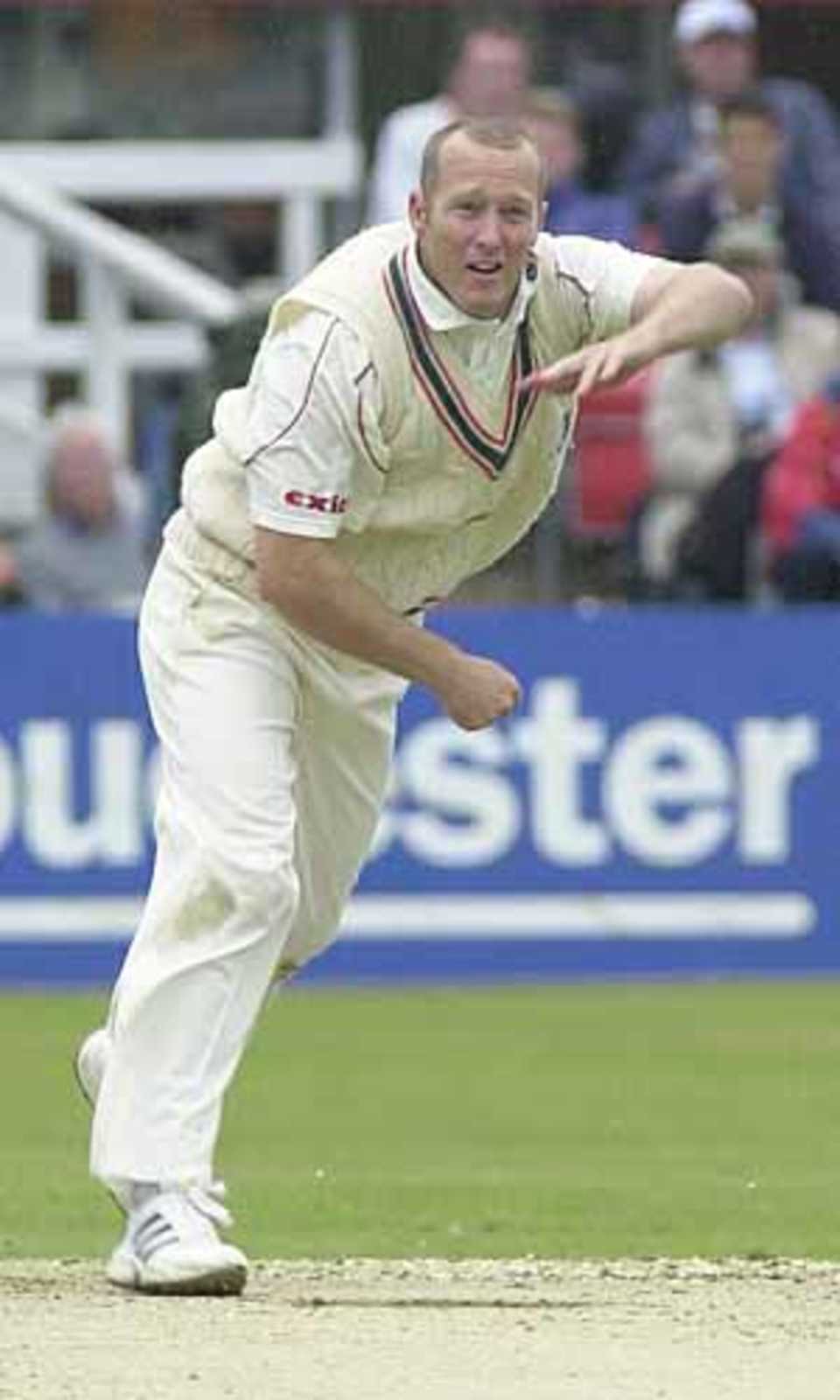 Leics v Lancs in the Cheltenham and Gloucester Trophy semi final , Grace Road , Leicester, 12-13 August 2001
