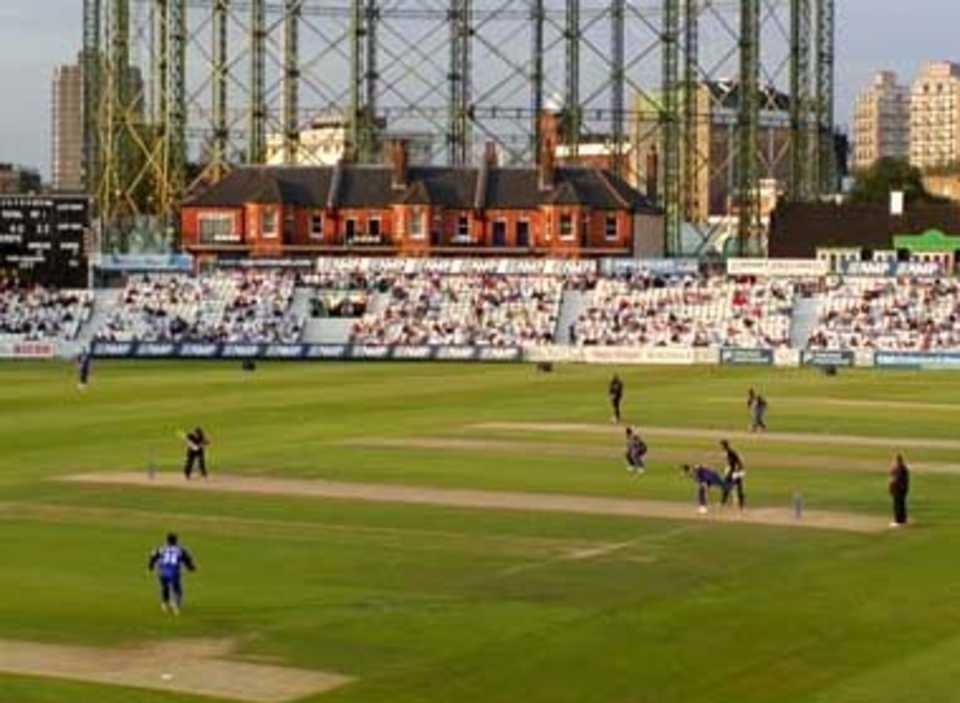 Hampshire Hawks in action in the NUL at The Oval