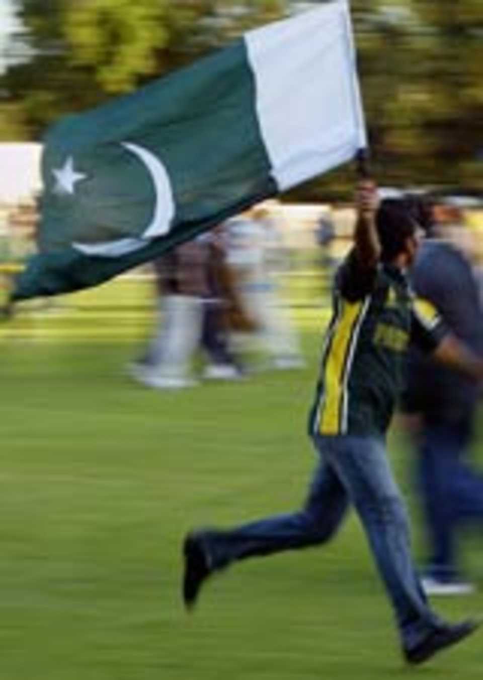 The Pakistan flag flying high at the Videocon Cup, India v Pakistan, 1st match, Videocon Cup, Amstelveen, August 21, 2004