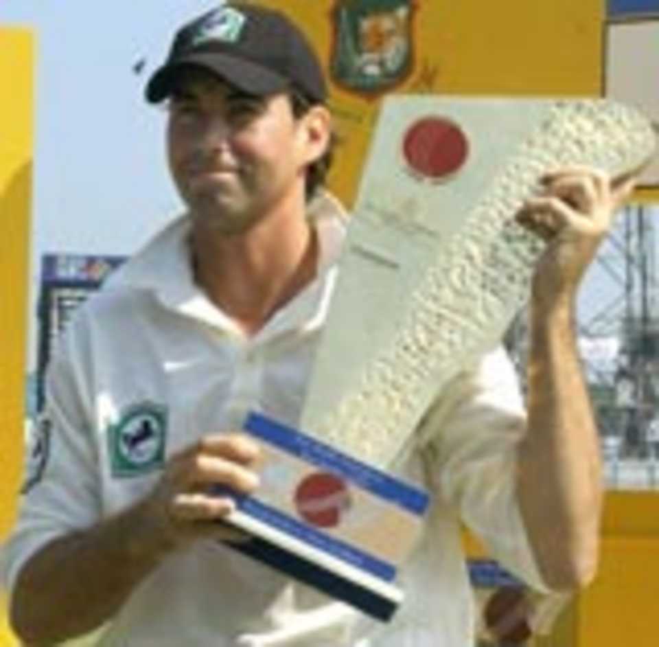 Stephen Fleming with the trophy after wrapping up the series, Bangladesh v New Zealand, 2nd Test, 4th day, Chittagong, October 29, 2004