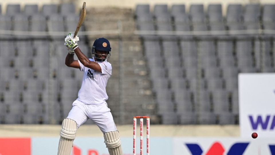 Dimuth Karunaratne raised his half-century in the last session, Bangladesh vs Sri Lanka, 2nd Test, Mirpur, Day 2, May 24, 2022