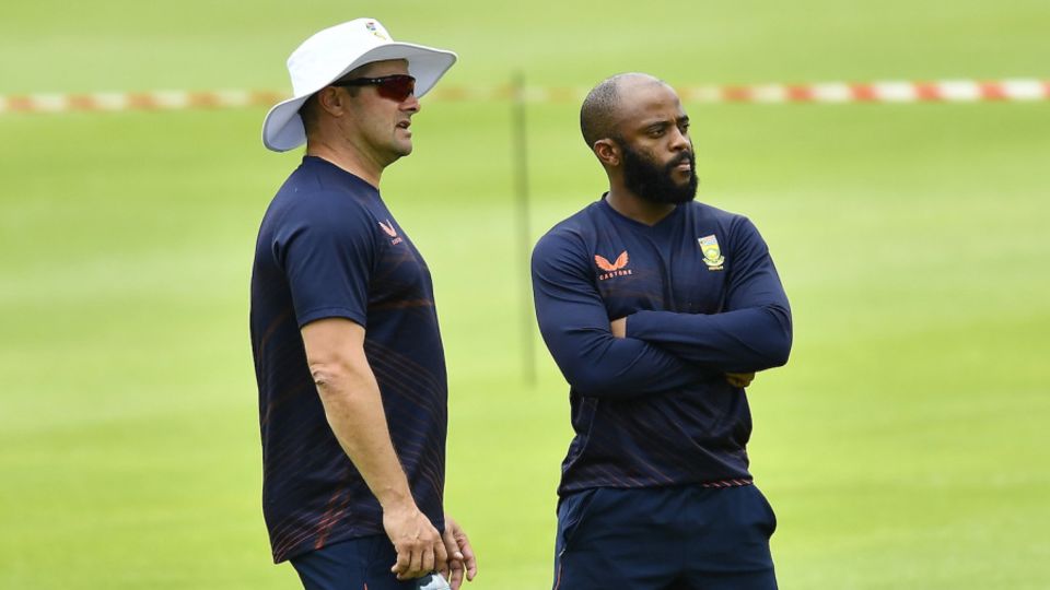 South Africa coach Mark Boucher and batter Temba Bavuma at a training session ahead of the match,South Africa vs India, third Test, Cape Town, January 9, 2022