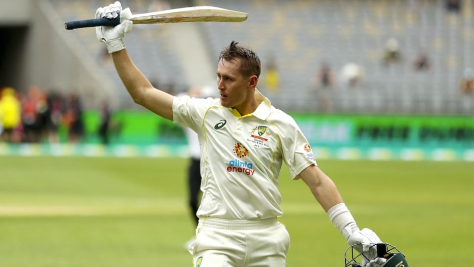 Marnus Labuschagne leaves to a rousing reception, Australia vs West Indies, 1st Test, Perth, 2nd Day, December 1, 2022

