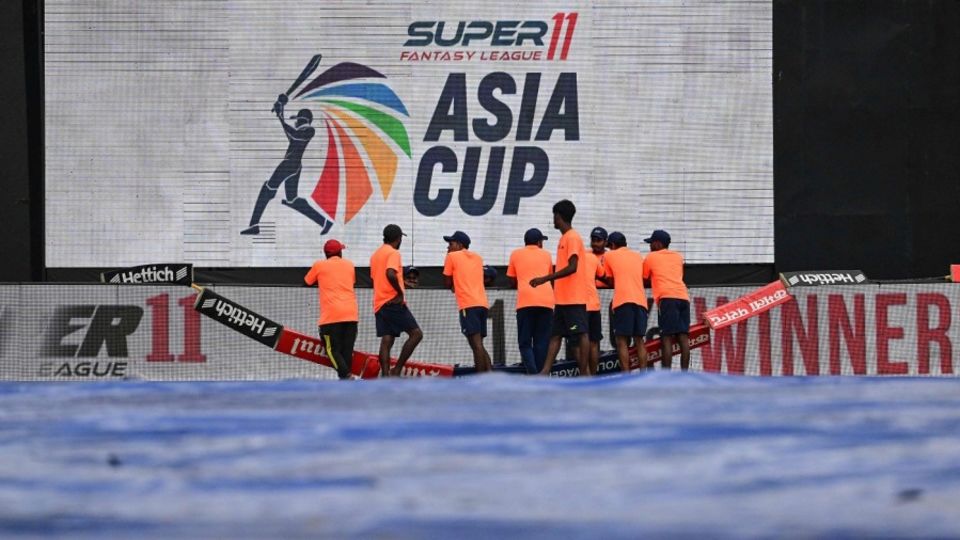 The toss of Sri Lanka vs Pakistan match was delayed due to rain