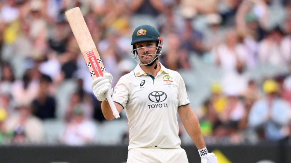 Mitchell Marsh had his chances but hung around to complete a solid half-century
