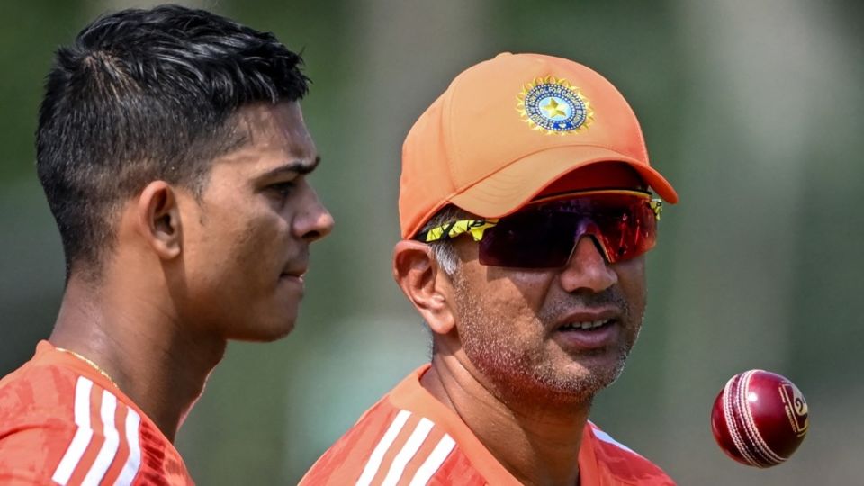 যশস্বী জয়সওয়ালের উন্নতির ক্ষুধা দেখে মুগ্ধ হয়েছিলেন রাহুল দ্রাবিড়