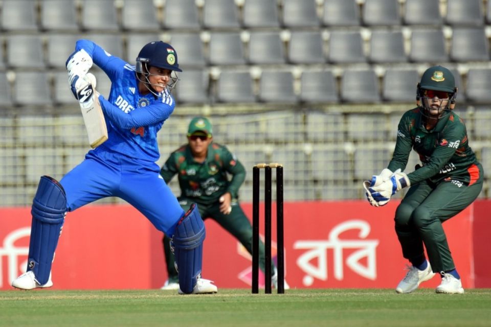 Smriti Mandhana cuts through the off side, Bangladesh vs India, 5th women's T20I, Sylhet, May 9, 2024