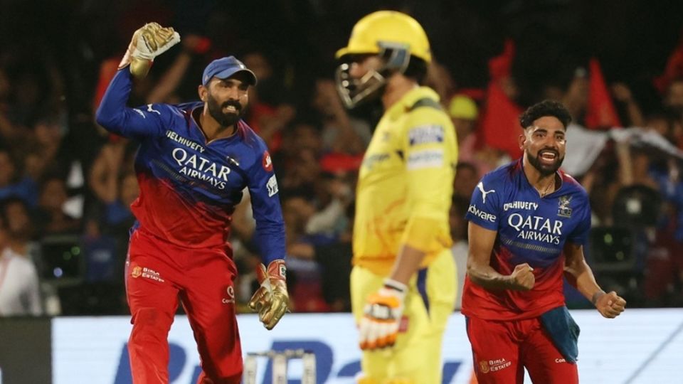 Dinesh Karthik and Mohammed Siraj celebrate RCB's win, Royal Challengers Bengaluru vs Chennai Super Kings, IPL 2024, Bengaluru, May 18, 2024