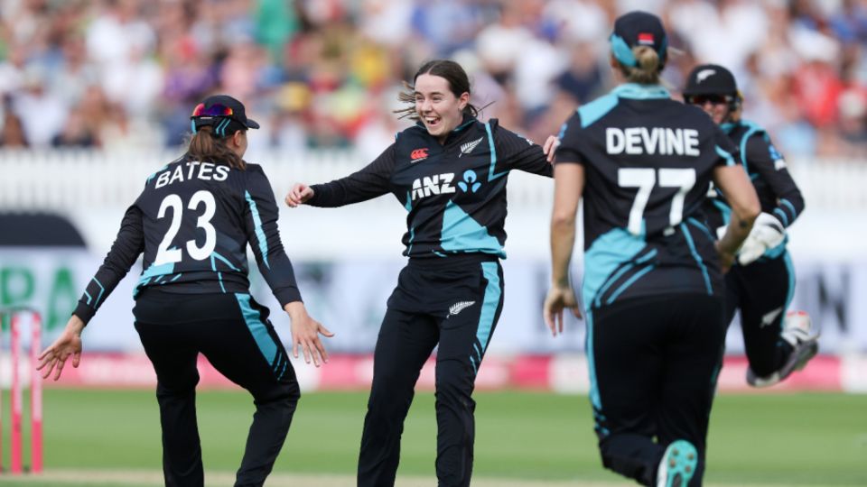 Fran Jonas added Nat Sciver-Brunt to her wickets haul, England vs New Zealand, 5th Women's T20I, Lord's, July 17, 2024
