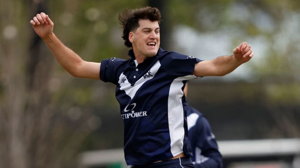 Sam Elliott celebrates a wicket, Victoria vs Tasmania, One-Day Cup, Melbourne, September 23, 2024