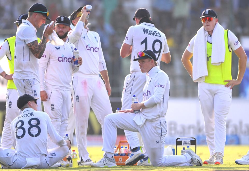 England take a drink on a hot day in Multan, Pakistan vs England, 1st Test, Multan, 1st day, October 7, 2024