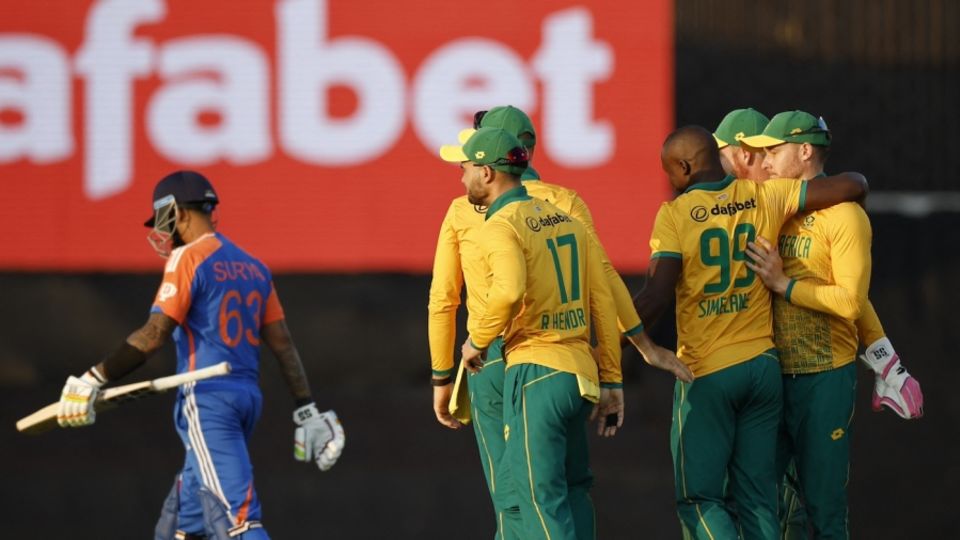 Andile Simelane celebrates with his team-mates after removing Suryakumar Yadav, South Africa vs India, 3rd T20I, Centurion, November 13, 2024