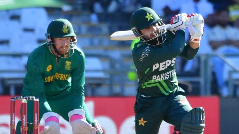 Kamran Ghulam is congratulated by Irfan Khan after his 25-ball fifty, South Africa vs Pakistan, 2nd ODI, Cape Town, December 19, 2024
