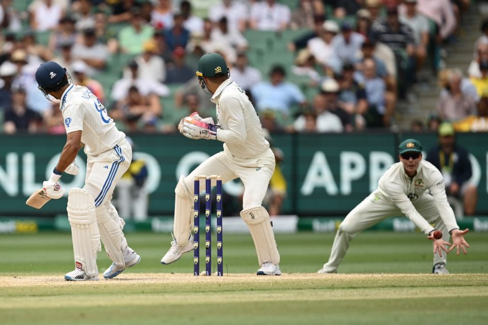 Steven Smith gets into position to take the catch to dismiss Nitish Kumar Reddy off Nathan Lyon, Australia vs India, 4th Test, Melbourne, 5th day, December 30, 2024