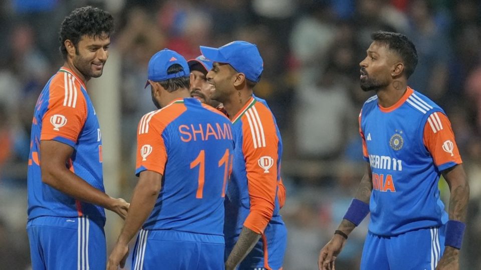 Shivam Dube was among the wickets for India, India vs England, 5th T20I, Wankhede Stadium, Mumbai, February 2, 2025