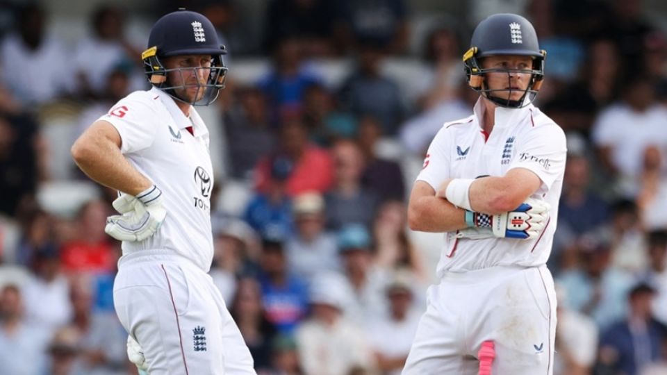 Joe Root and Ollie Pope look on, England vs India, 1st Test, Leeds, Day 2, June 21, 2025