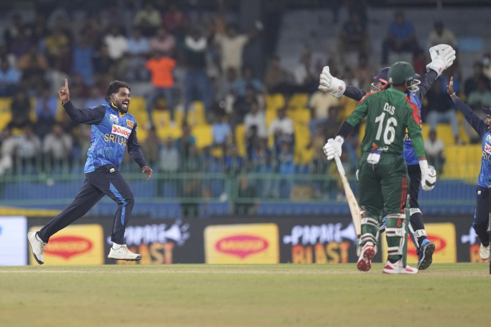 Wanindu Hasaranga wheels away in celebration, Sri Lanka vs Bangladesh, 1st ODI, Colombo (RPS), July 2, 2025