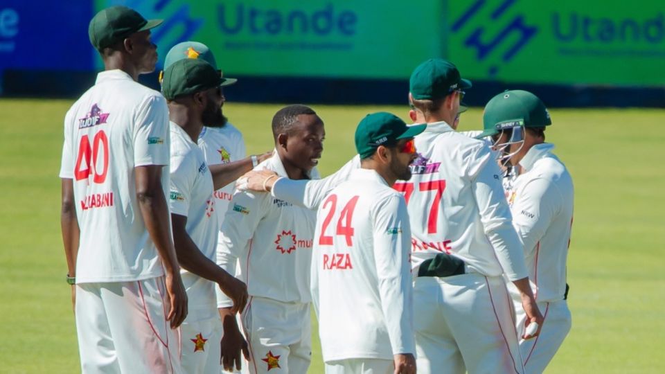 Vincent Masekesa deceived Mitchell Santner in flight, Zimbabwe vs New Zealand, 1st Test, 2nd day, Bulawayo, July 31, 2025