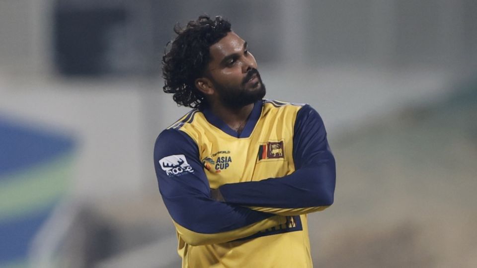 Wanindu Hasaranga celebrates a wicket with the Abrar Ahmed celebration, Pakistan vs Sri Lanka, Asia Cup Super Four, Abu Dhabi, September 23, 2025