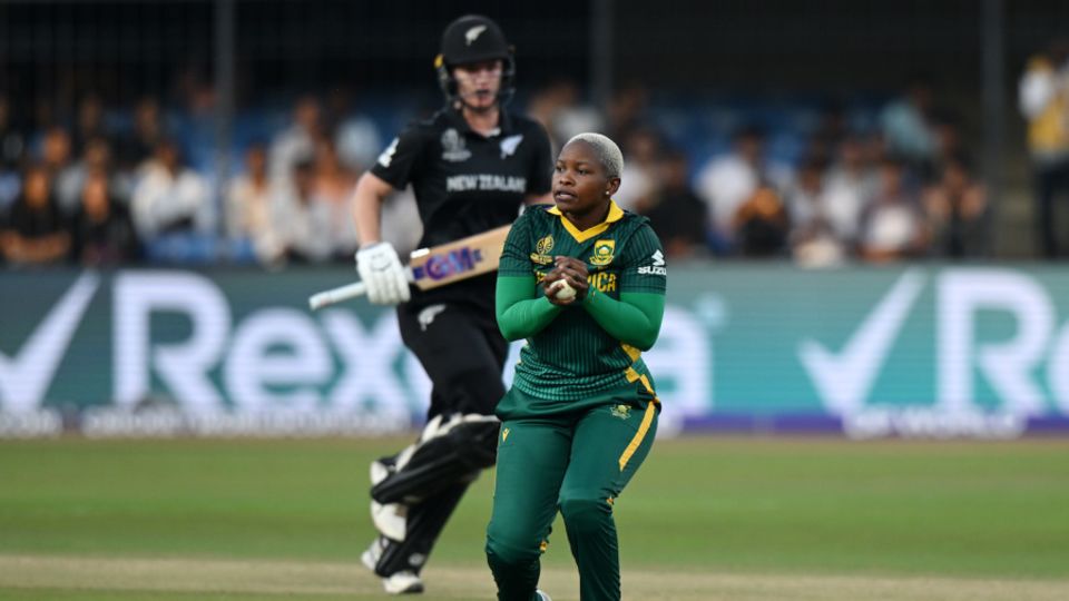 Nonkululeko Mlaba opened the floodgates with Brooke Halliday's wicket, New Zealand vs South Africa, Women's ODI World Cup, Indore, October 6, 2025