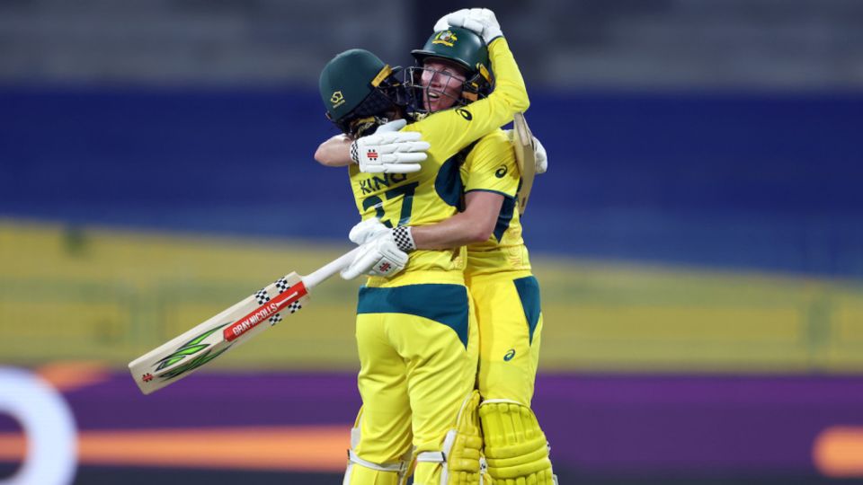 Alana King and Beth Mooney added 106 off 97 balls for *checks notes* the ninth wicket, Australia vs Pakistan, Women's ODI World Cup, Colombo, October 8, 2025