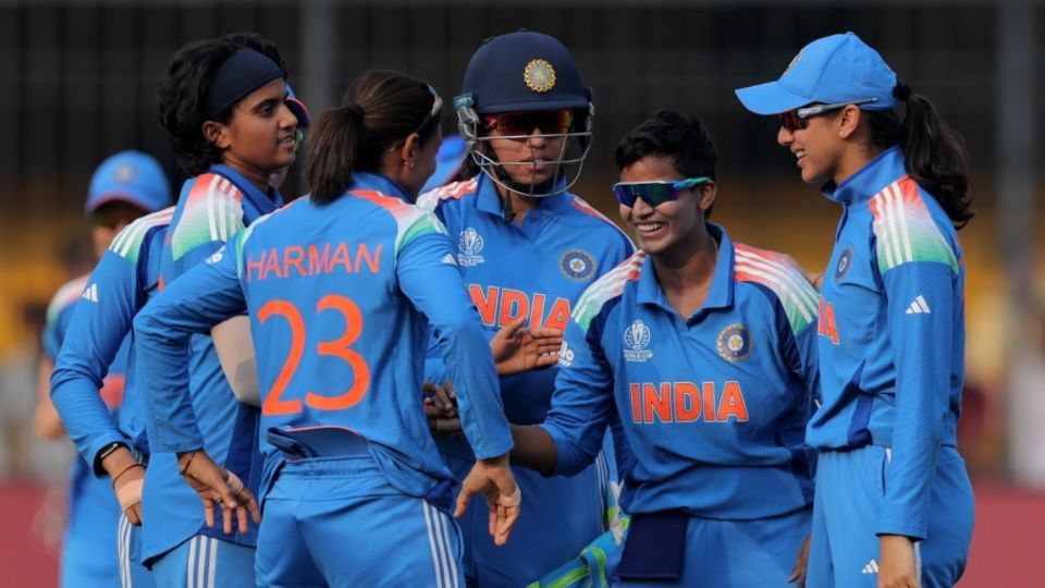 Deepti Sharma got India their first wicket, India vs England, Women's ODI World Cup, Indore, October 19, 2025