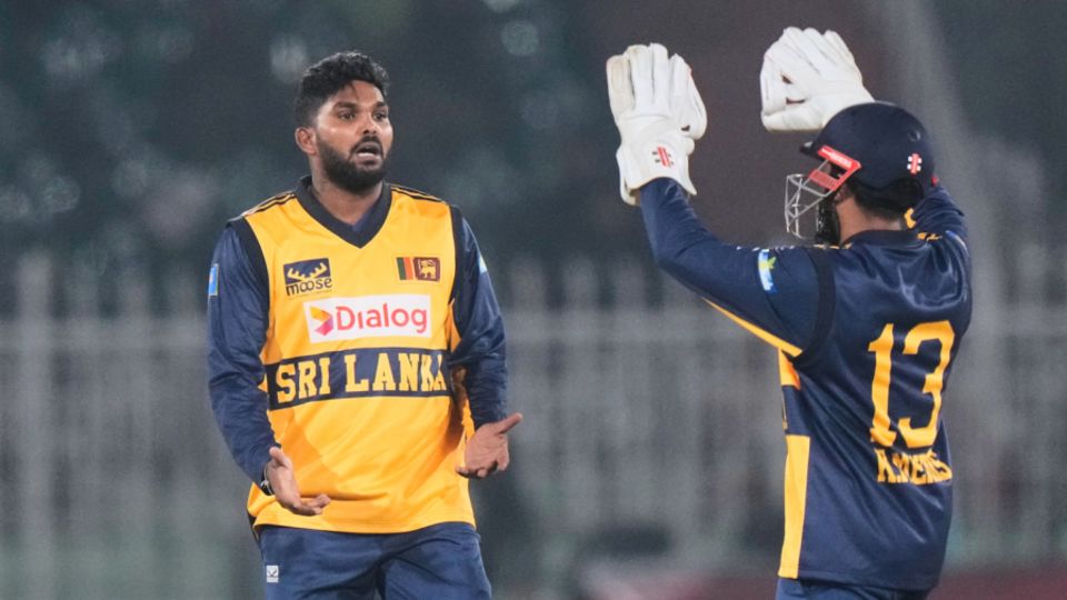 Wanindu Hasaranga took three wickets to restrict Zimbabwe, Zimbabwe vs Sri Lanka, 2nd match, T20 tri-series, Rawalpindi, November 20, 2025

