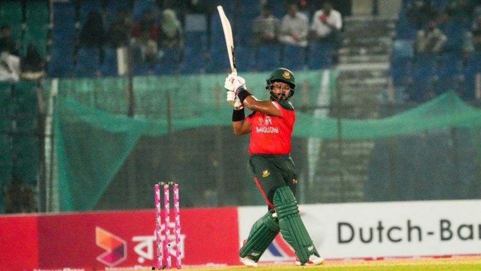 Parvez Hossain Emon batted at a quick pace in the chase, Bangladesh vs Ireland, Chattogram, November 29, 2025