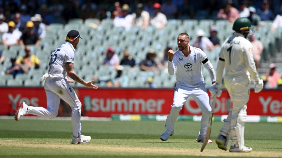Usman Khawaja fell to Will Jacks as England struck before tea, Australia vs England, 3rd Test, Adelaide Oval, December 17, 2025