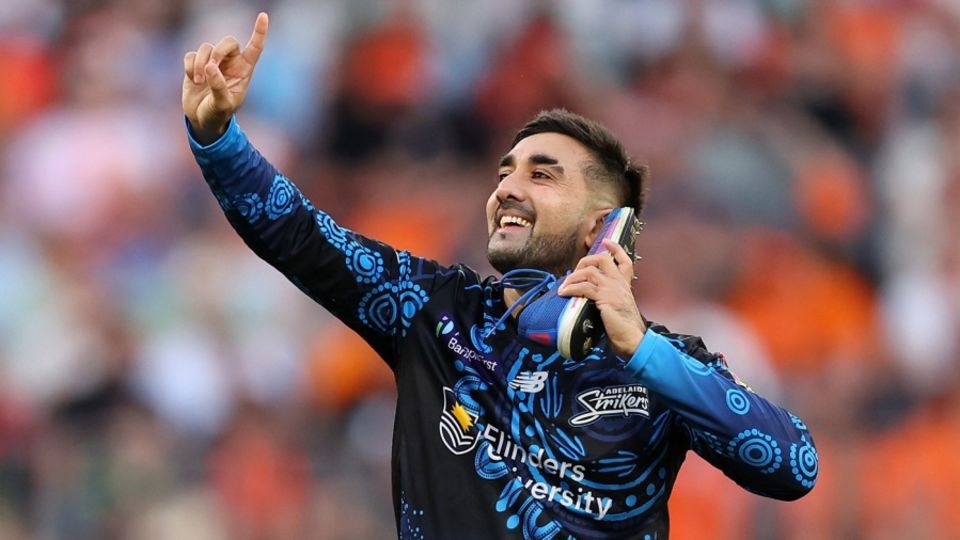 Tabraiz Shamsi celebrates Mitchell Marsh's wicket, Perth Scorchers vs Adelaide Strikers, Perth, BBL, January 4, 2026
