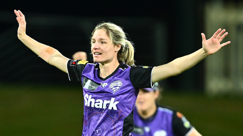 Nicola Carey celebrates a wicket, Hobart Hurricanes vs Melbourne Stars, WBBL, Hobart, December 1, 2025